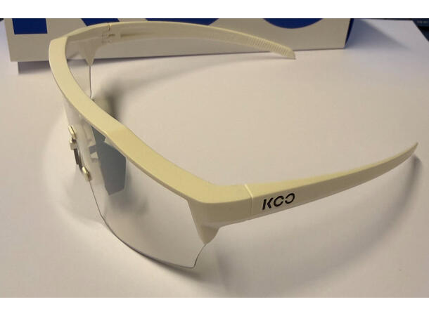 Koo Alibi Briller White Matt / Photochromic Silver 